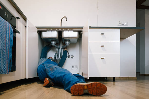 Professional Leak Detection technician working in Buck Creek, IN